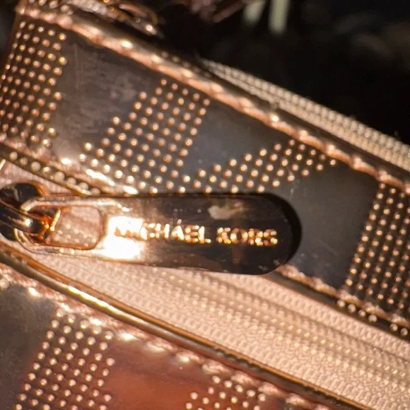 Michael Kors Metallic Rose Wristlet - Picture 7 of 9